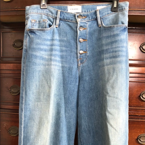 Jeans - Picture 1 of 3